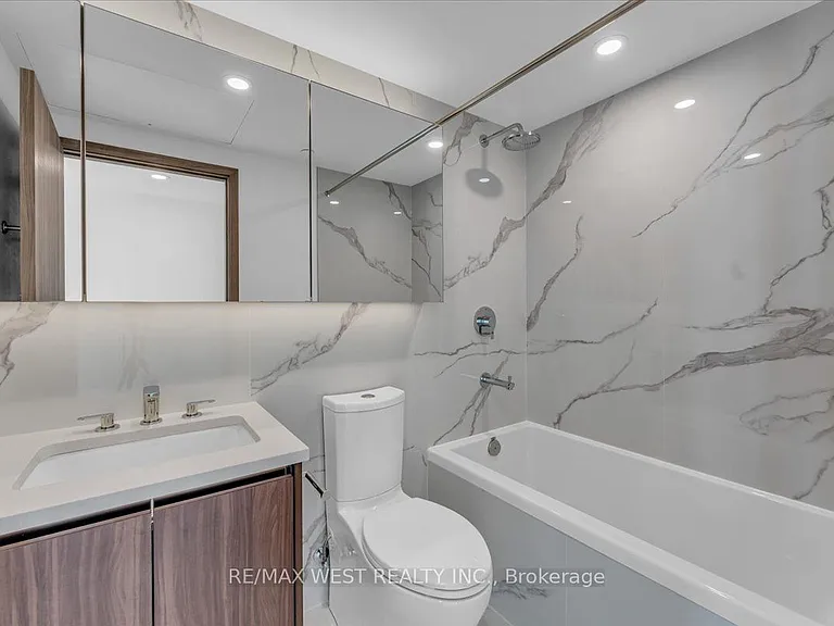 1 Concord Cityplace Way #5709 — Photo 31