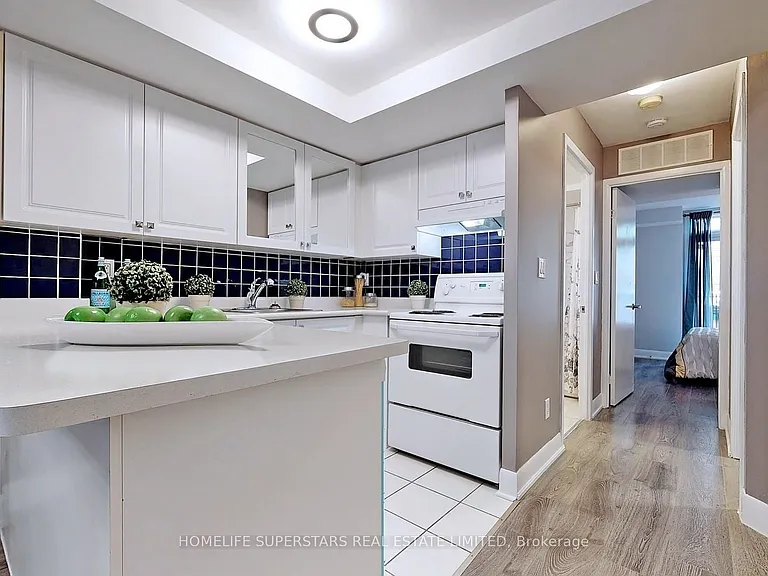 415 Jarvis St #245 — Photo 5
