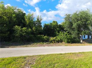 2904 3rd ST W, LEHIGH ACRES, FL 33971