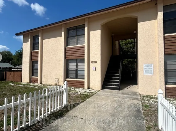 800 Trotter Rd #303, Largo, FL 33770