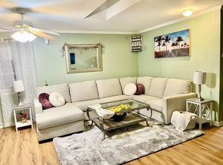 2200 SW Willow St, Seattle, WA 98106