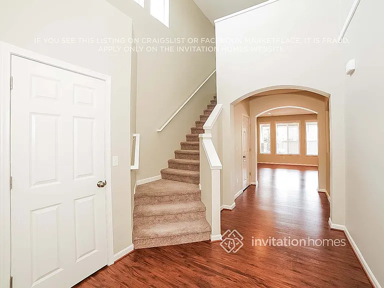 8114 164th St E — Photo 2