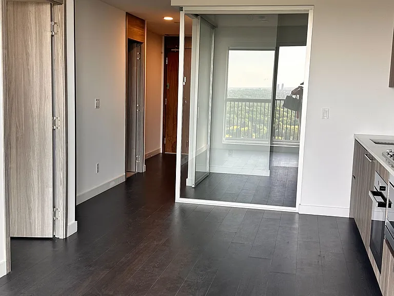 68 Esther Shiner Blvd S #2110 — Photo 10