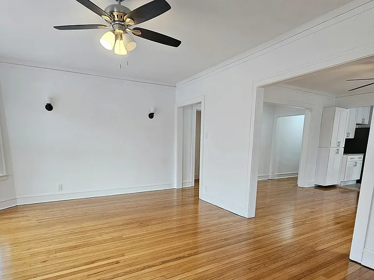 7005 N Ridge Blvd #2W — Photo 6