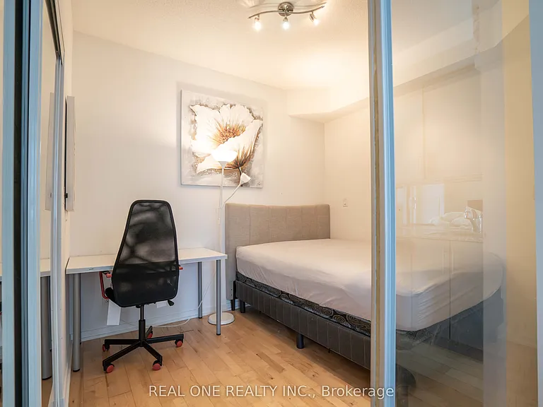 65 Bremner Blvd #1207 — Photo 11