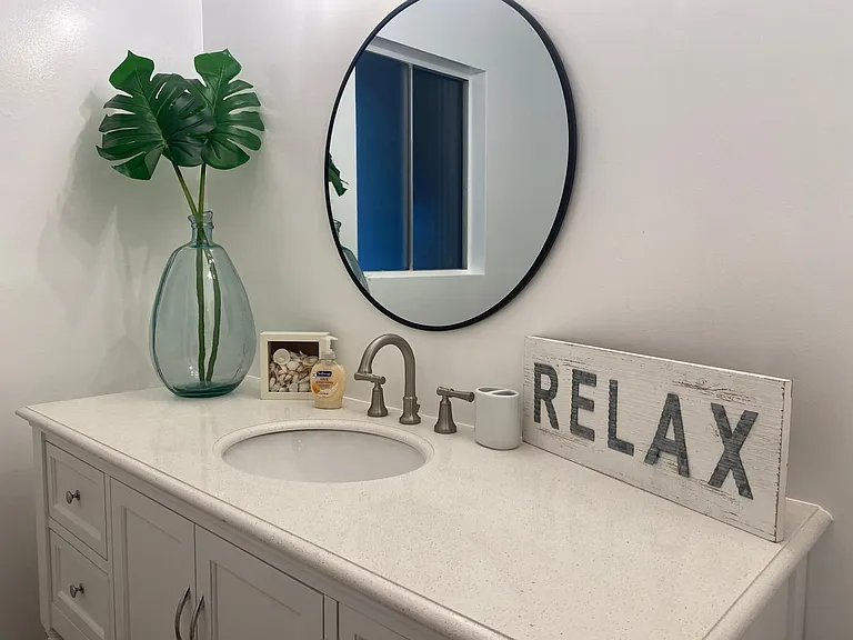 302 Avenida Del Mar #B — Photo 17