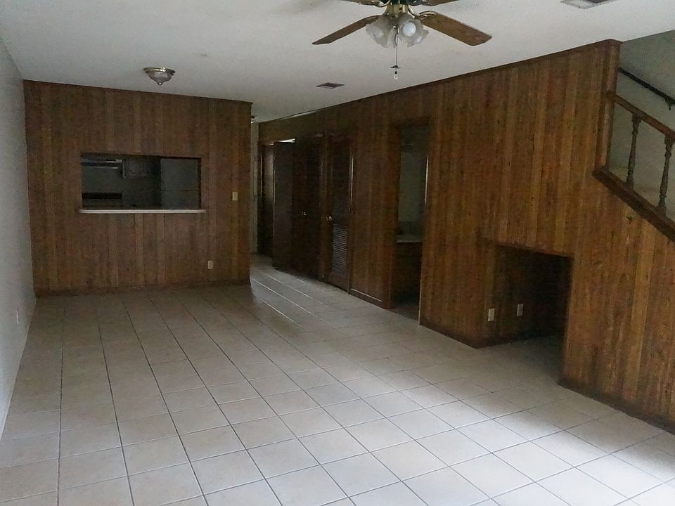 2nd image of 4443 Crutchfield Dr APT 6
