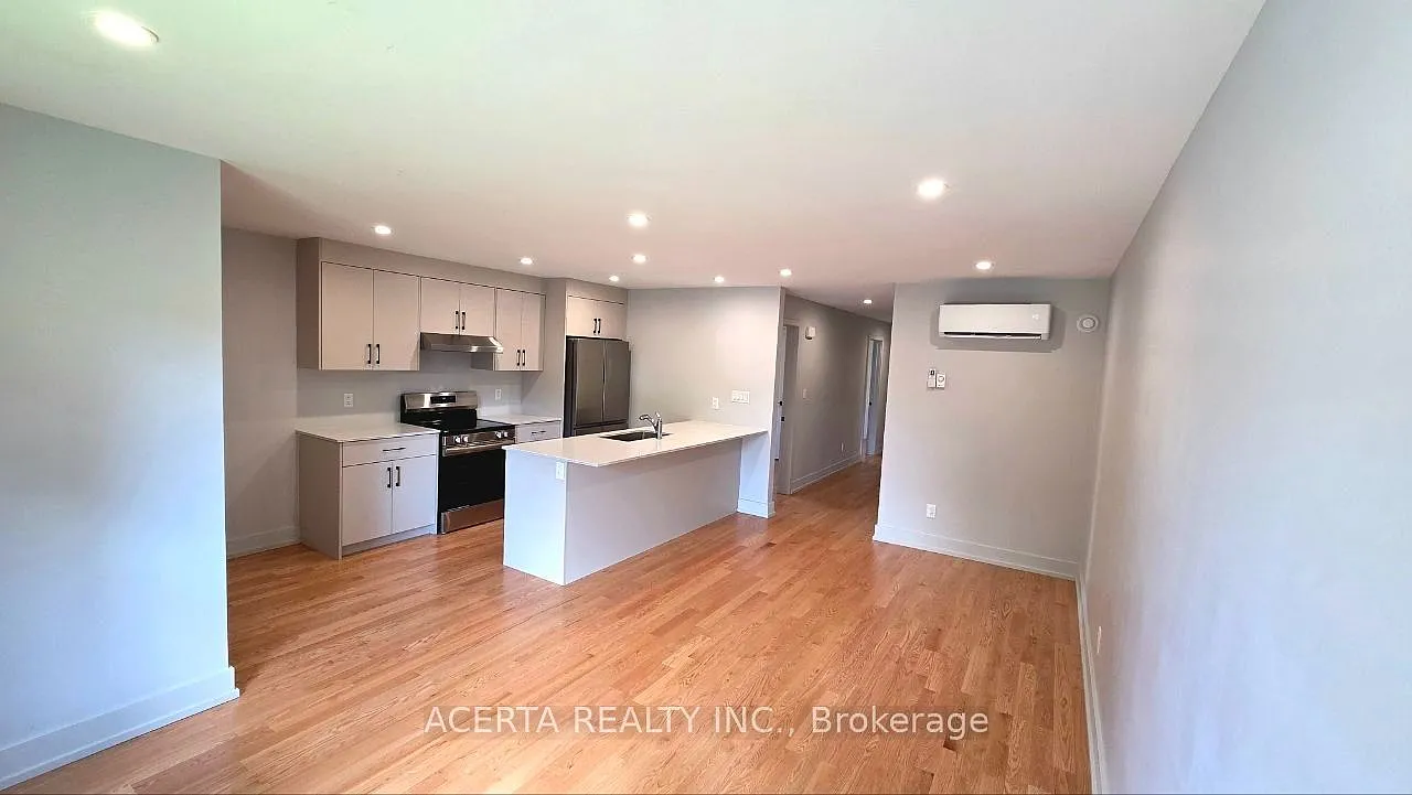 3 bed, $2,500 — Photo 2