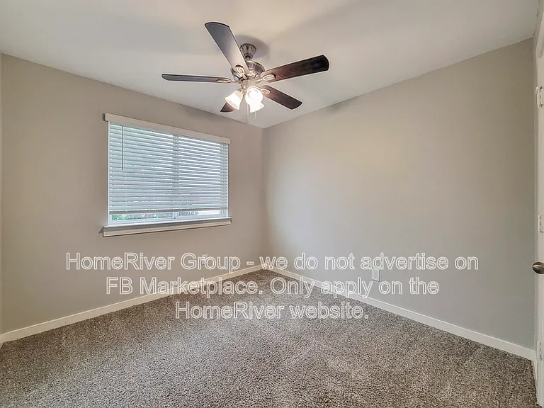 8122 Hush Heights Dr — Photo 15