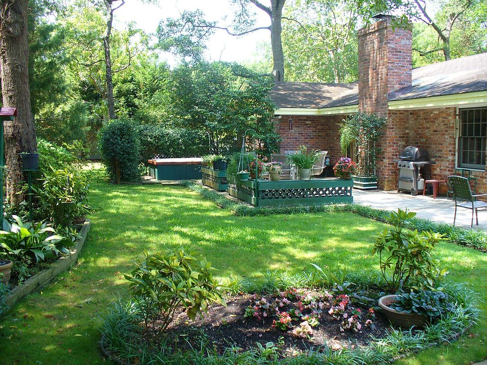 84 CEDAR LANE, BACK