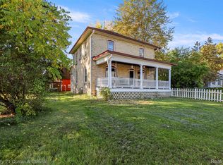 1926 E Broadway St, Mount Pleasant, MI 48858