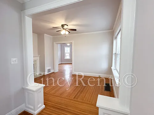 2742 Madison Rd photo 1