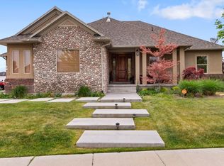381 E Hedge Hollow Cv, Draper, UT 84020