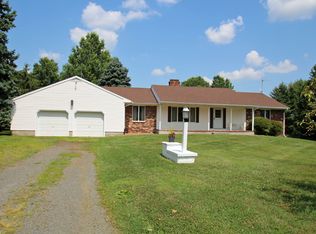 7 High Mowing Rd, Ringoes, NJ 08551