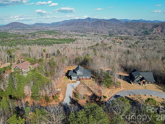 5th image of 53 Crescent Ridge Ln