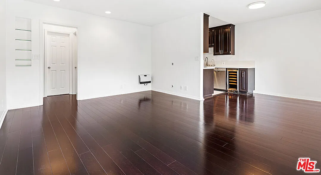 1 bed, 1.0 bath, 578 sqft, $3,250 — Photo 2