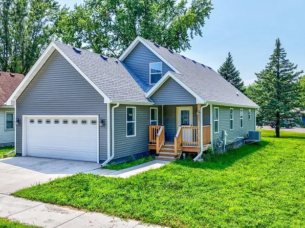 1845 Lasalle St, Ottawa, IL 61350