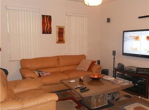 3rd image of 115 Ennis Ln