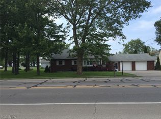 5217 E Lake Rd, Sheffield Lake, OH 44054