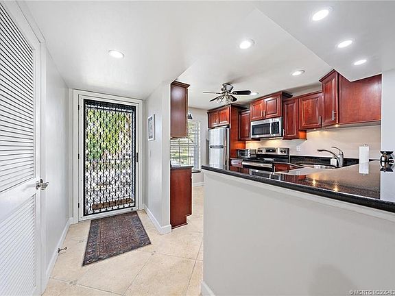 3rd image of 1862 SW Palm City Rd APT 203