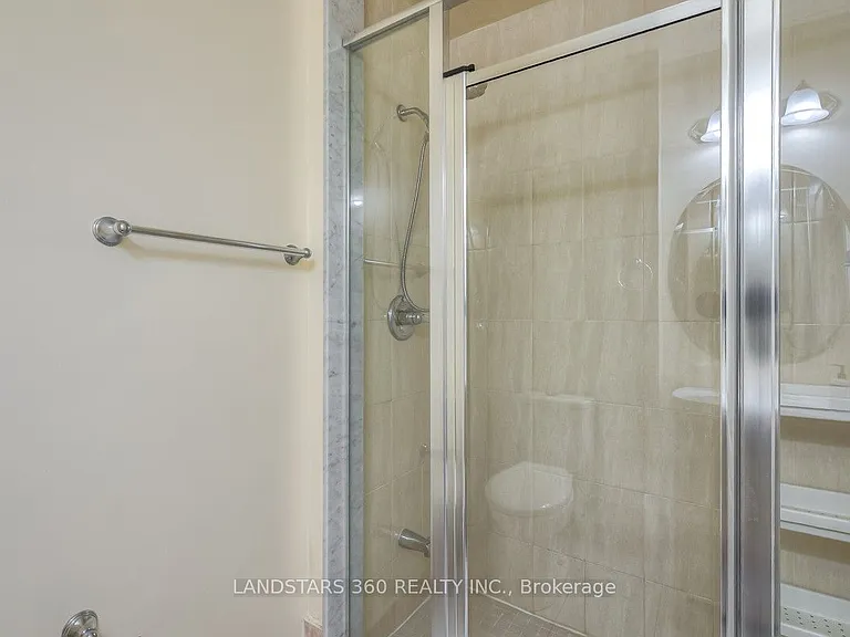 9133 Bayview Ave #69 — Photo 29