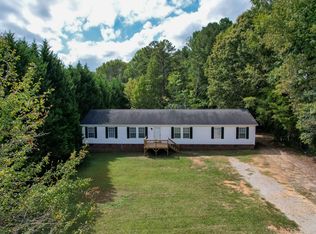 1018 Dooley Dr, Charlotte, NC 28227