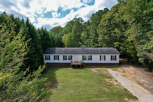 1018 Dooley Dr Photo 1