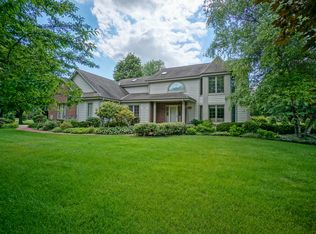 W310N4953 Old Steeple Rd, Hartland, WI 53029