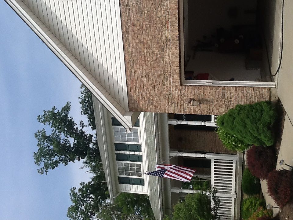 1st image of 1654 Greenlawn Way