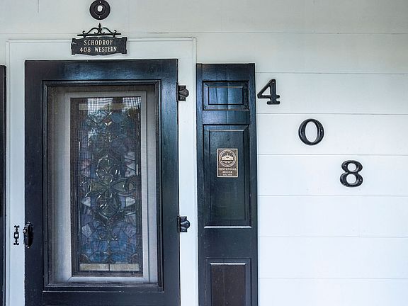 5th image of 408 Western Ave