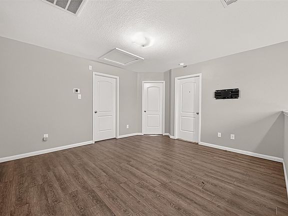2nd image of 12042 Powderhorn Ln