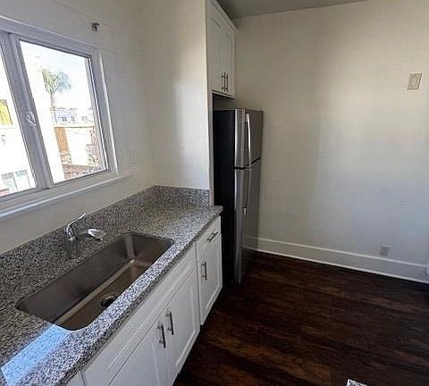 5th image of 520-530 E 17th St #520