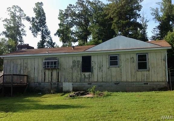 2nd image of 2628 2nd St E