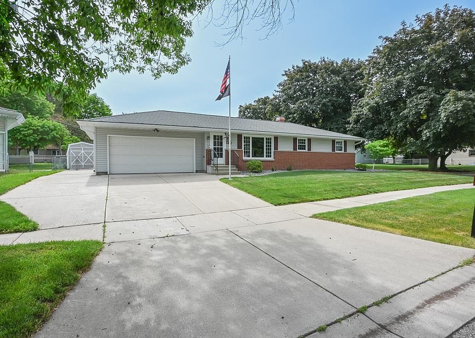 1st image of 318 Westplain Dr