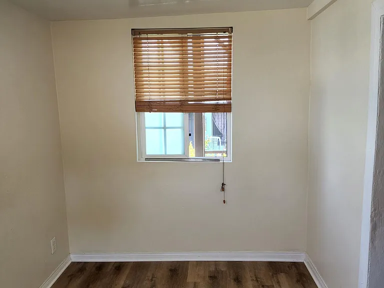 821 Walnut Ave — Photo 8