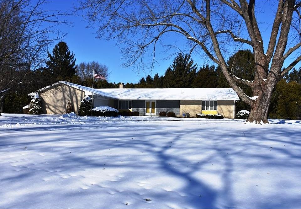 1st image of 1147 Hillcrest Dr
