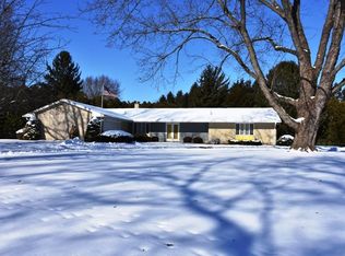 1147 Hillcrest Dr, Troy, OH 45373