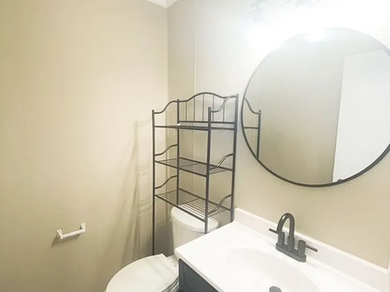 1708 Saint Augustine Ave — Photo 16