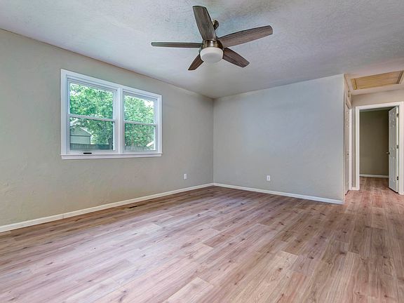 3rd image of 5544 S Honeysuckle Lane