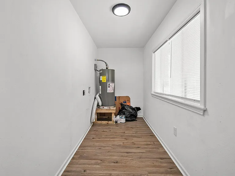 8327 Bonner Dr — Photo 36