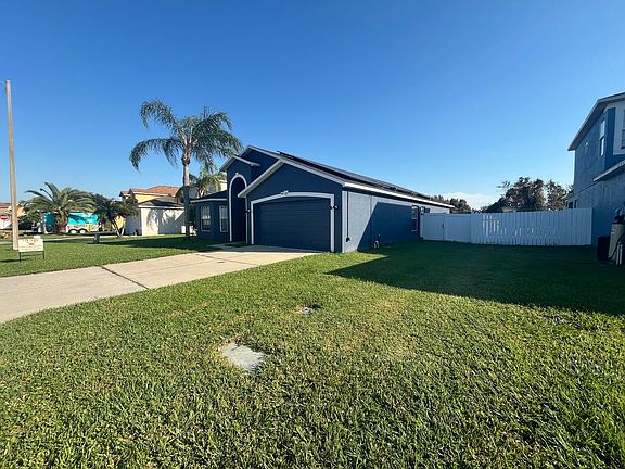 2nd image of 3405 Berry Blossom Ln