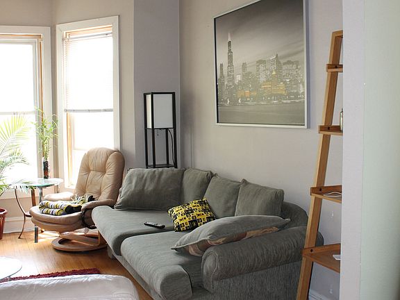 Living Area (I)