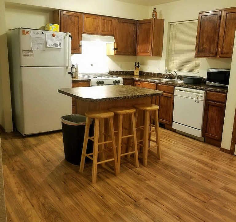 2nd image of 4692 Montrose Dr