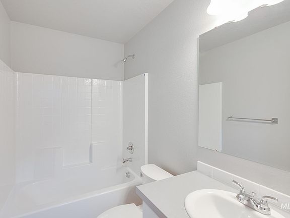 5th image of 2036 S Chinkapin Pl