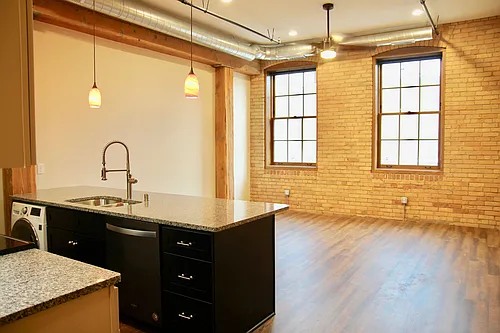 Floor plan 208