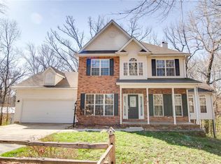 6800 Ivy Ln, Godfrey, IL 62035