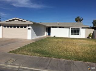 1676 Ocotillo Dr, El Centro, CA 92243