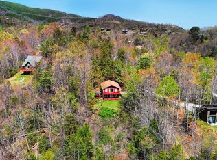 3755 Warden Branch Ln, Gatlinburg, TN 37738