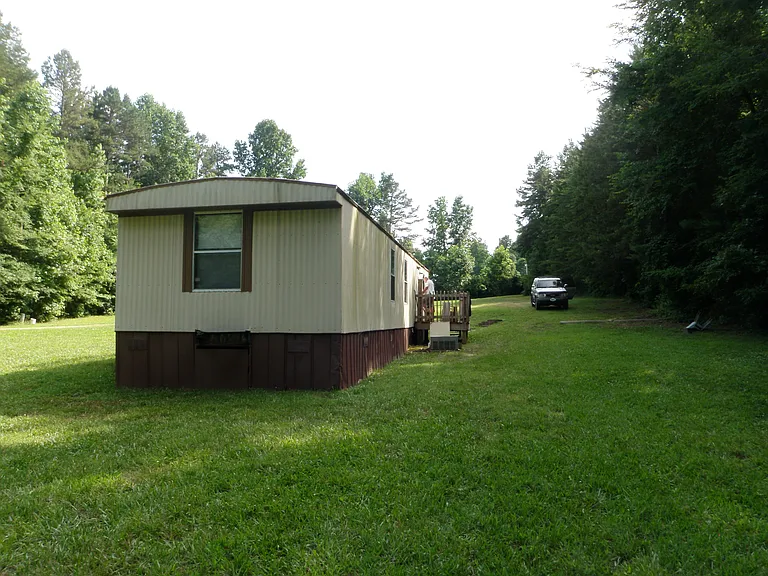 560 Wafford Cir — Photo 13
