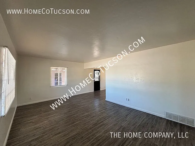 833 W Jacinto St — Photo 14